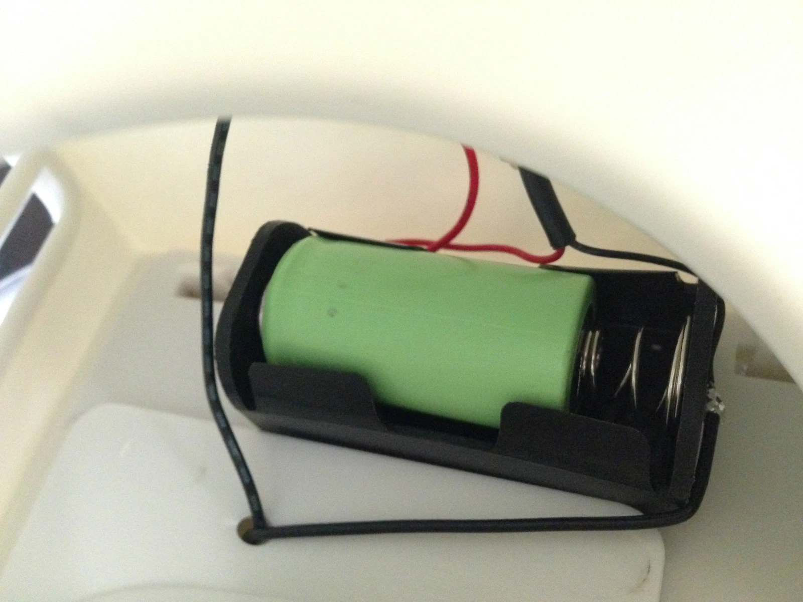 Rechargeable battery inside the EG-SWF103 fan housing