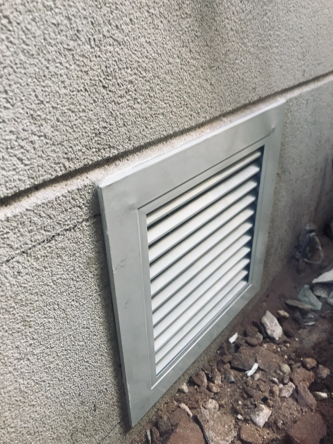 External subfloor ventilation louvre fitted to a Dover Heights home